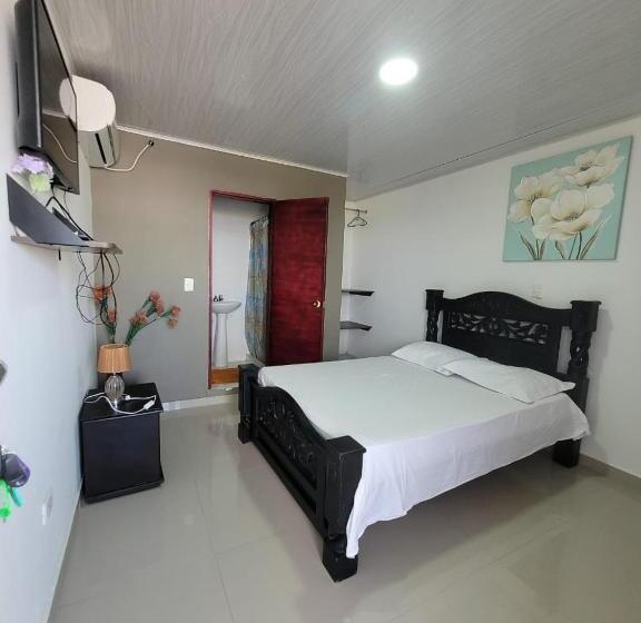 هاستل Posada Shalain