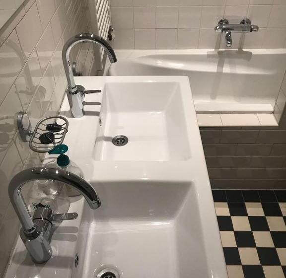 تختخواب و صبحانه Cozy Pijp Apartment Amsterdam