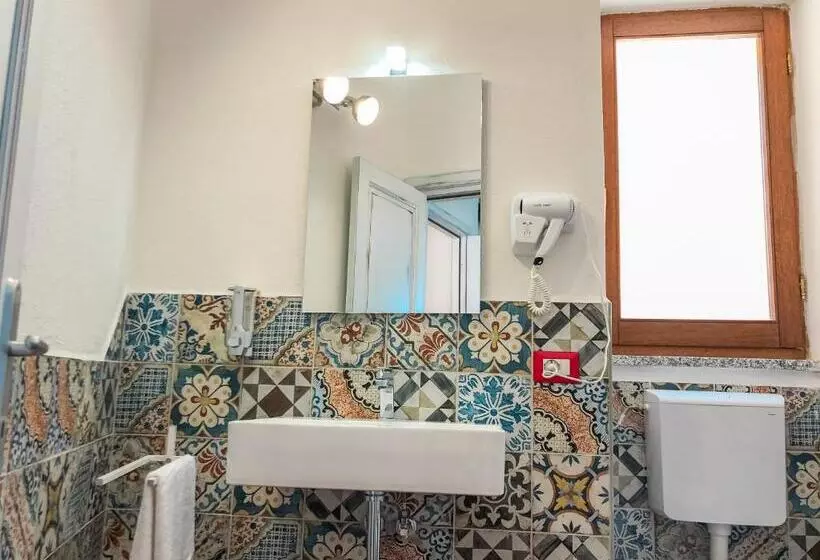 Aamiaismajoitus (B&B) Panoramics Fora E   Muros With Sea View Common Terrace , Ammentos Posada