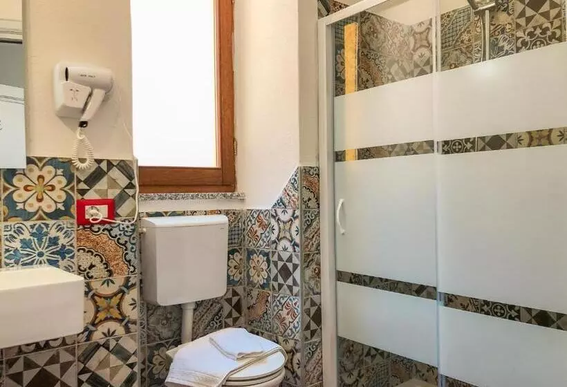 Aamiaismajoitus (B&B) Panoramics Fora E   Muros With Sea View Common Terrace , Ammentos Posada