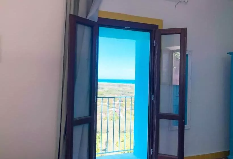 Aamiaismajoitus (B&B) Panoramics Fora E   Muros With Sea View Common Terrace , Ammentos Posada