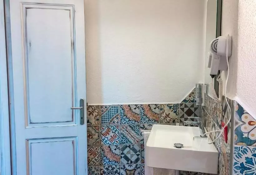 Aamiaismajoitus (B&B) Panoramics Fora E   Muros With Sea View Common Terrace , Ammentos Posada