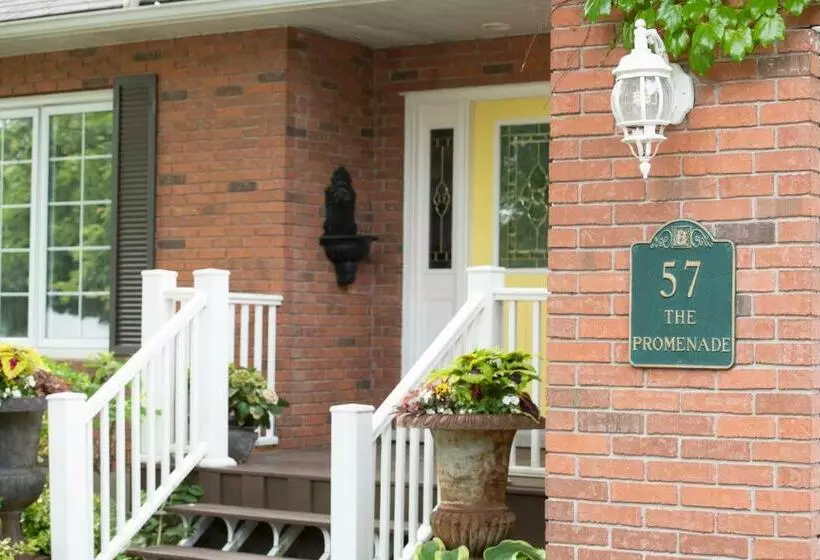 Aamiaismajoitus (B&B) Twiningretreat