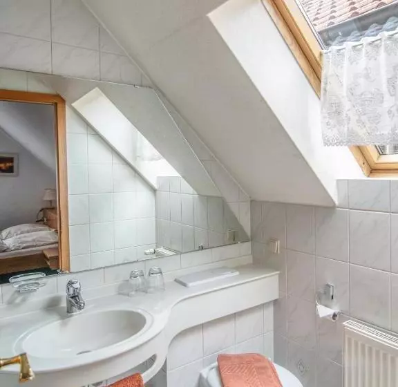 Hotelli Brauereigasthof Zum Lamm