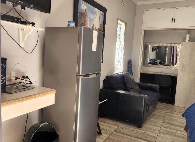 酒店 Rue Guesthouse