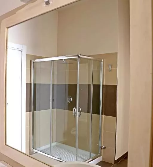 پانسیون App9   Rooms And Apartments