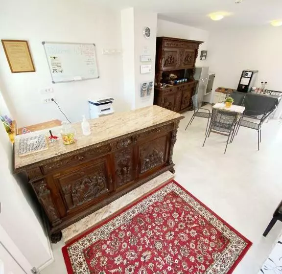 پانسیون Guest House Via Flavia