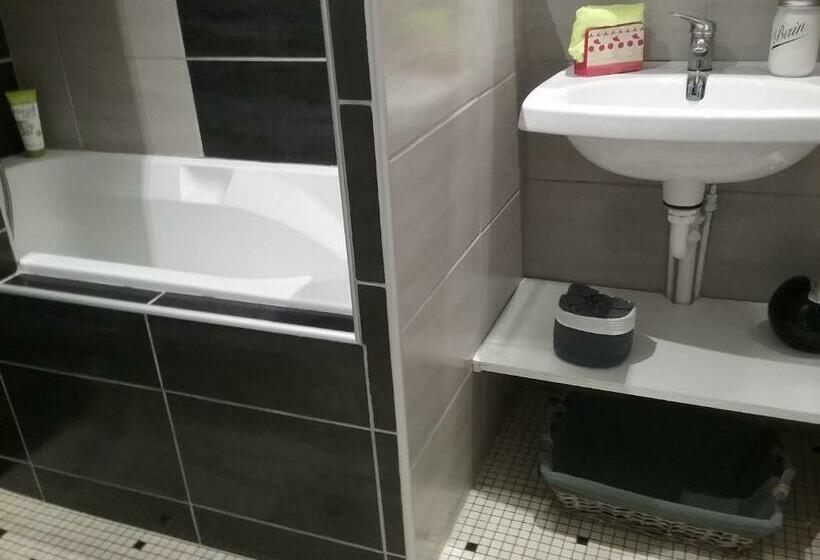 ペンション La Baritaudiere