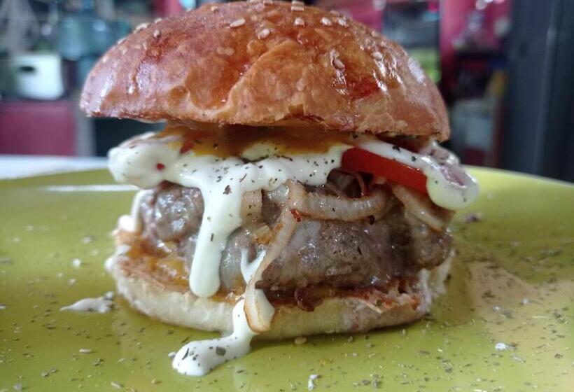 پانسیون La Happycleta