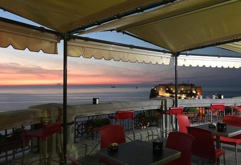 פנסיון Scilla Sole