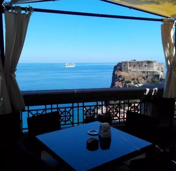 Majatalo Scilla Sole