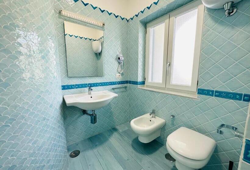 Pensjonat Sky Ponza   Immobilevante