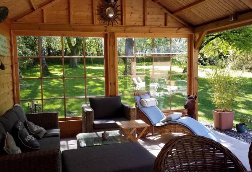 پانسیون Villa Sparadis