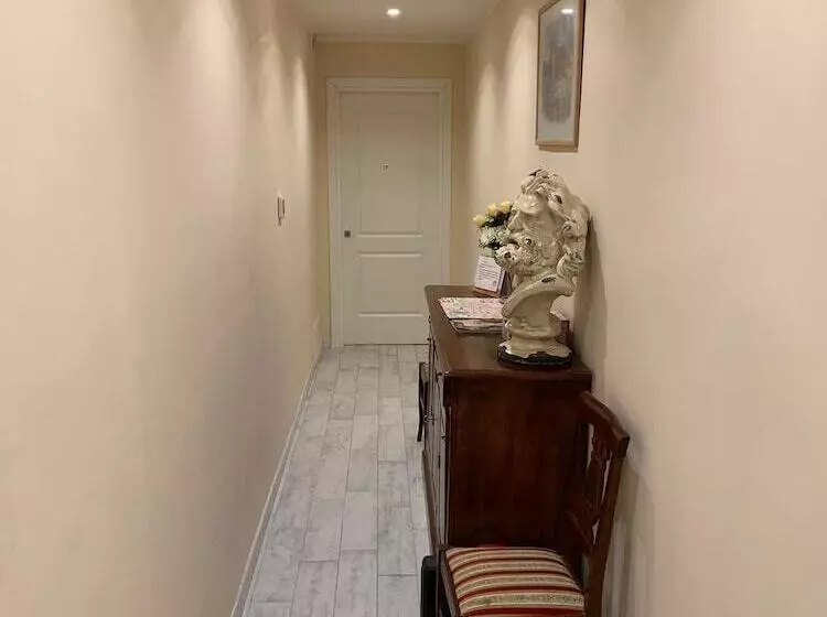 تختخواب و صبحانه Baldassini Suites