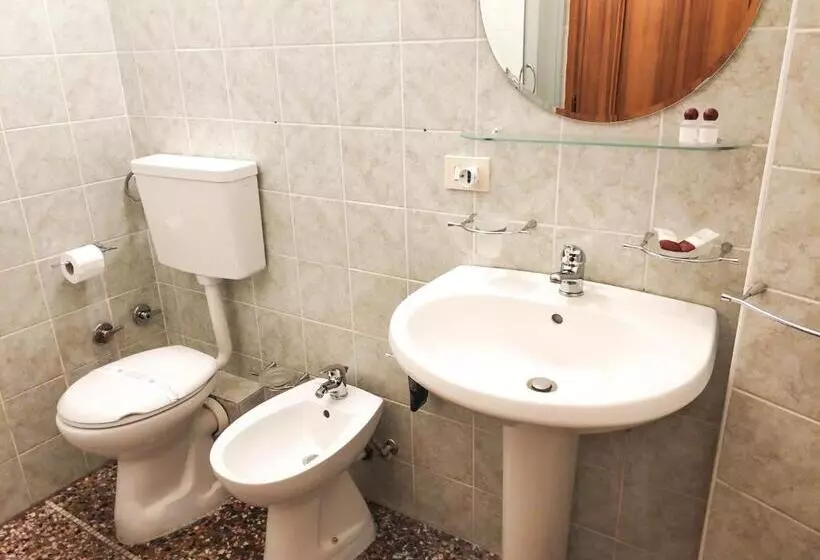 تختخواب و صبحانه Baldassini Suites