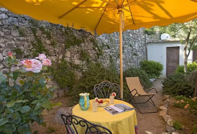 ベッドアンドブレックファースト L Antico Borgo Dei Limoni