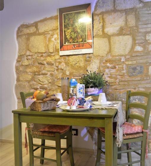 مبيت وإفطار In Tarquinia Albergo Diffuso