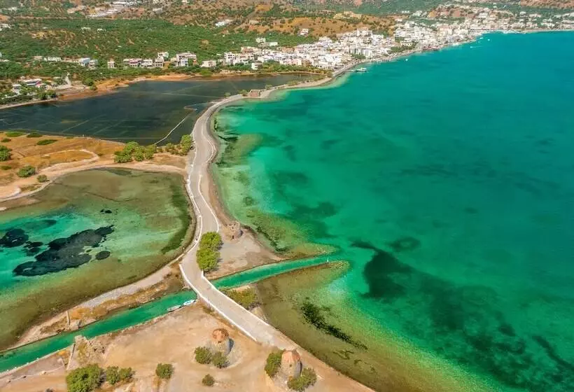 Elounda Alikes Suites & Studios