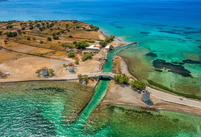 Elounda Alikes Suites & Studios