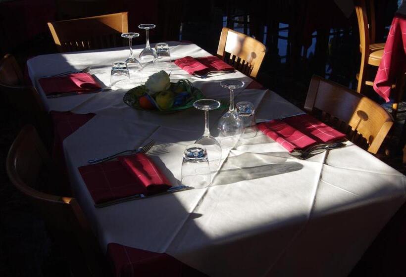 בית מלון כפרי Albergo Stella