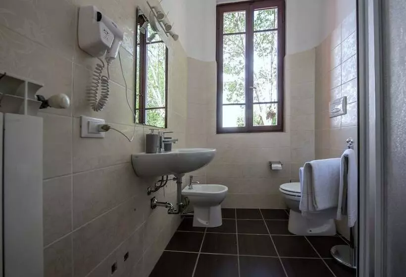 هتل B&b Villa Regina