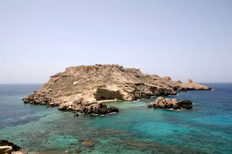 هتل Blue And White Studios & Apartments