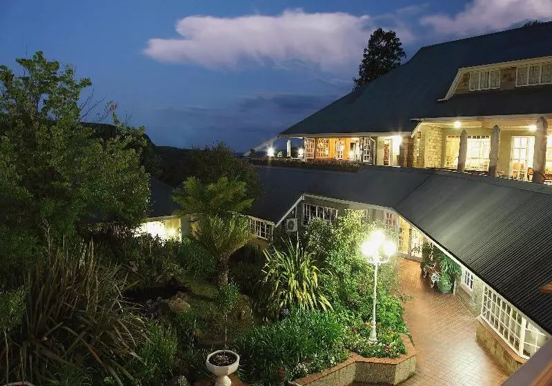 酒店 Cathedral Peak