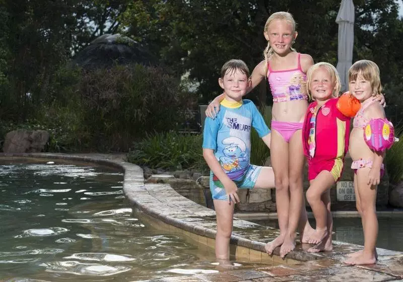 酒店 Cathedral Peak