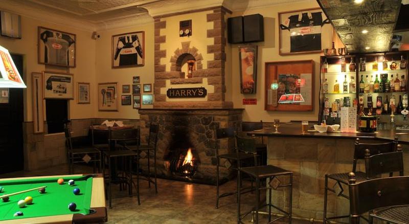 فندق Cathedral Peak