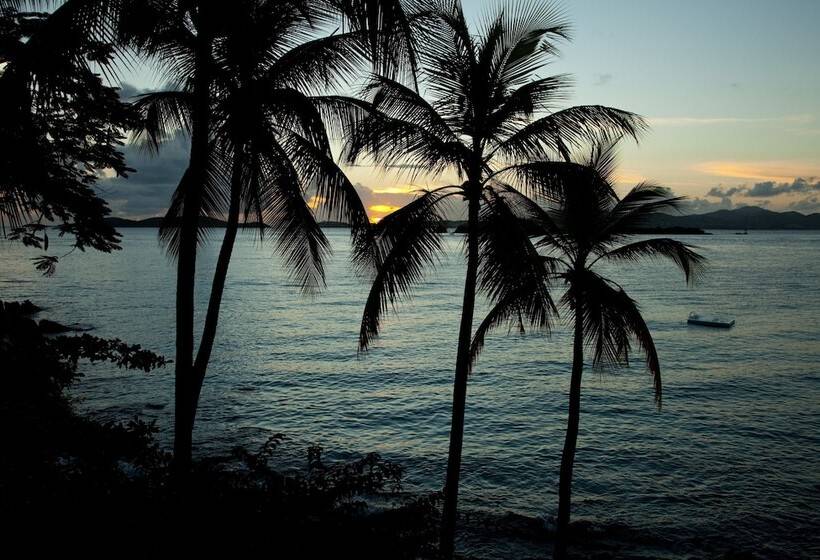 هتل Gallows Point Resort