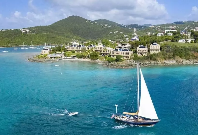 هتل Gallows Point Resort