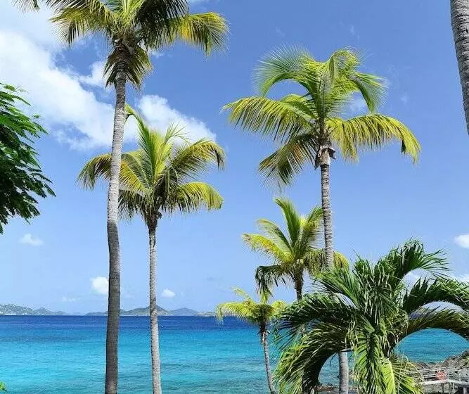 هتل Gallows Point Resort