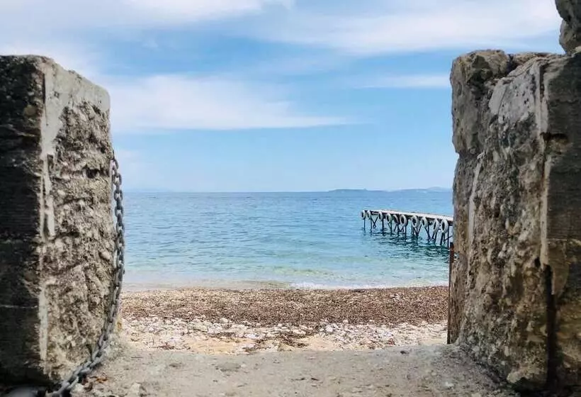 호텔 Glyfa Beach Villas