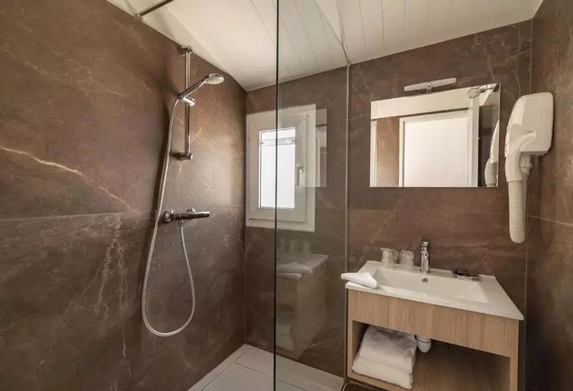 هتل Le Clos Du Galion   Ile De Ré