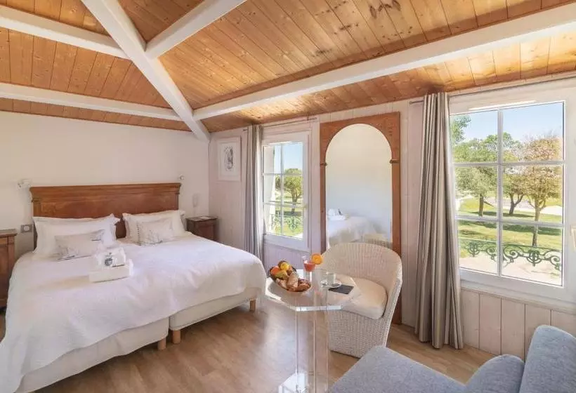 هتل Le Clos Du Galion   Ile De Ré