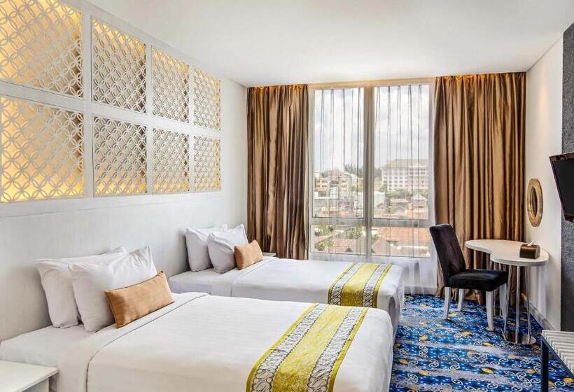 Jambuluwuk Malioboro Hotel Yogyakarta