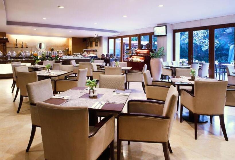 Jambuluwuk Malioboro Hotel Yogyakarta