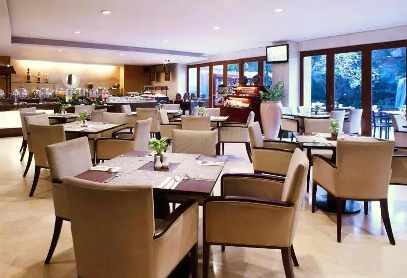 Jambuluwuk Malioboro Hotel Yogyakarta