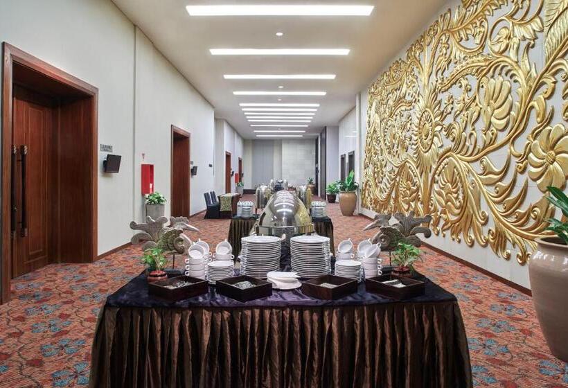 Jambuluwuk Malioboro Hotel Yogyakarta