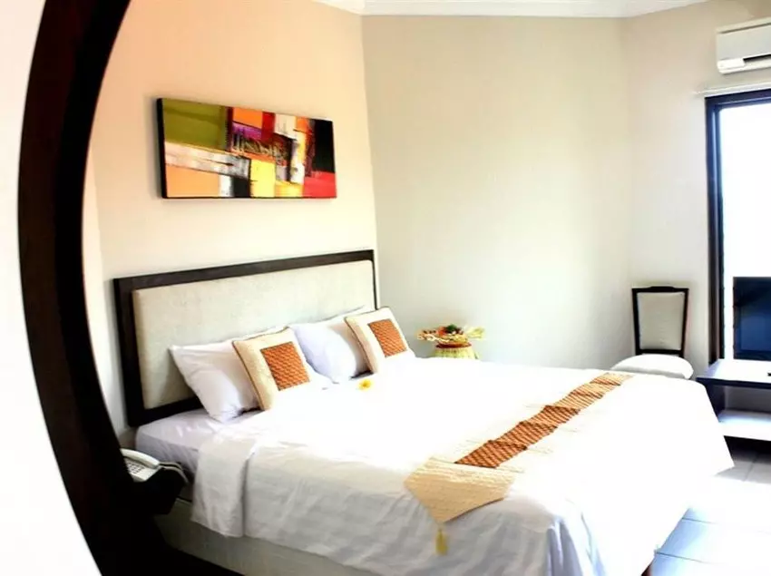 בית מלון כפרי Next Tuban Bali