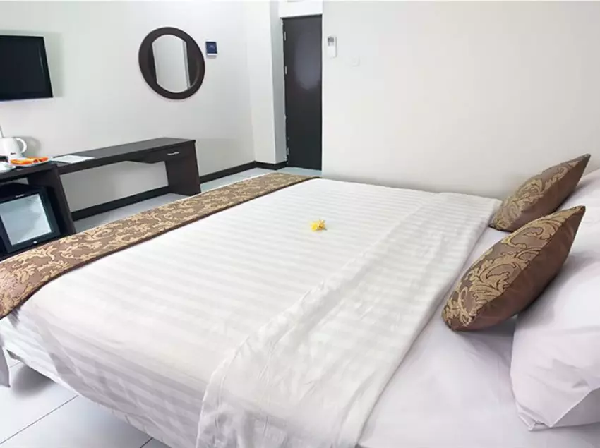 בית מלון כפרי Next Tuban Bali