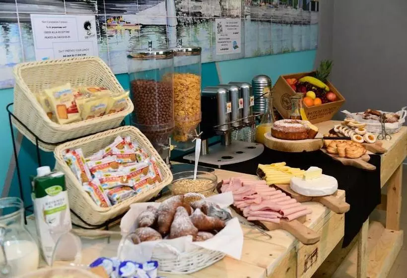 هتل Ostello Verbania