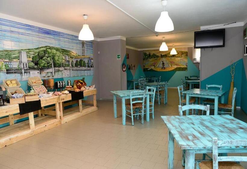 هتل Ostello Verbania