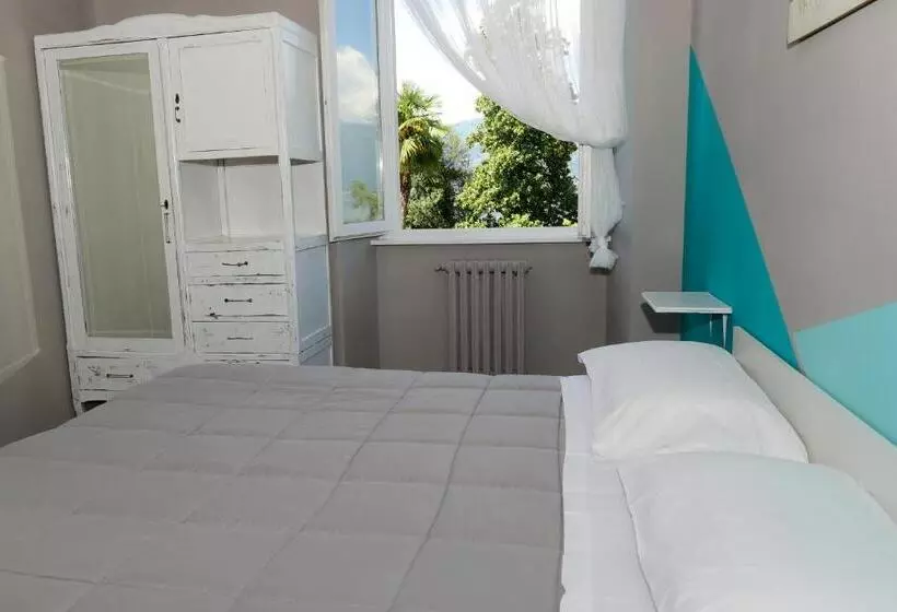 هتل Ostello Verbania