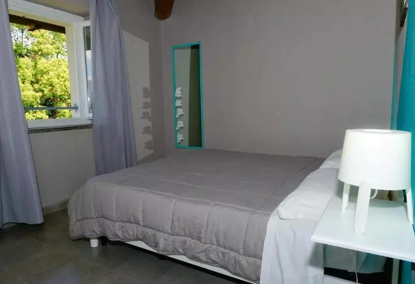 هتل Ostello Verbania