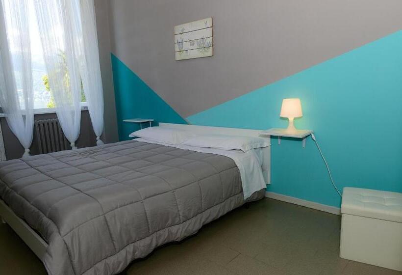 هتل Ostello Verbania