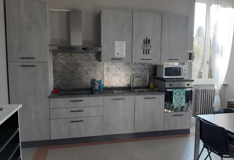 هتل Ostello Verbania