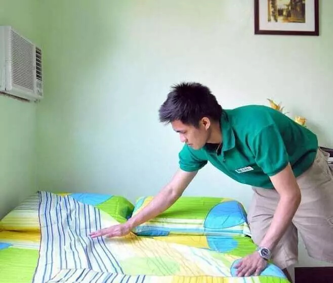 בית מלון כפרי Pacific Pensionne