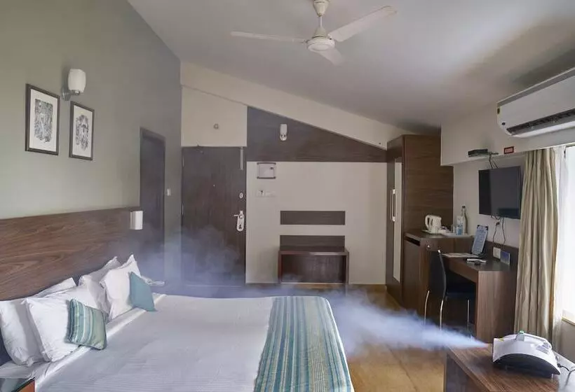 Hotel The Hawaii Comforts