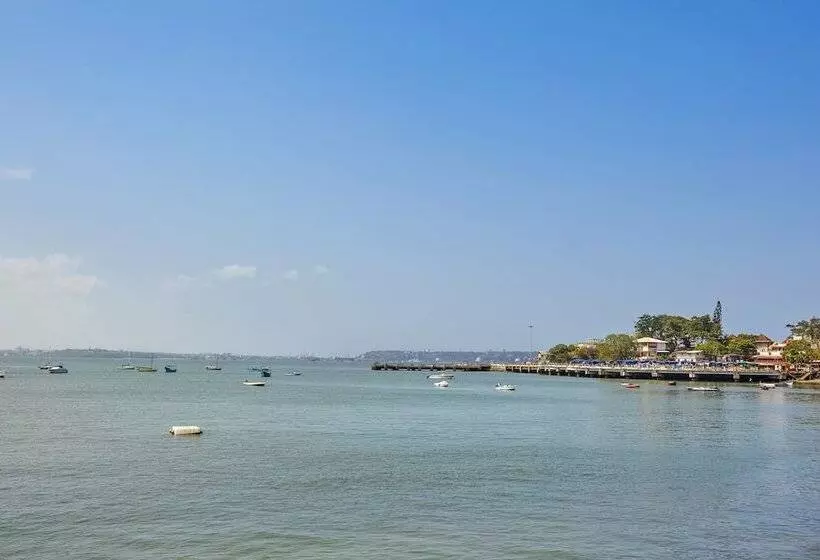 Hotel The Hawaii Comforts